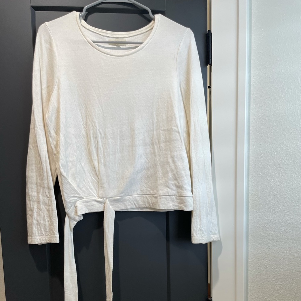 Madewell long sleeve with tie on the bottom